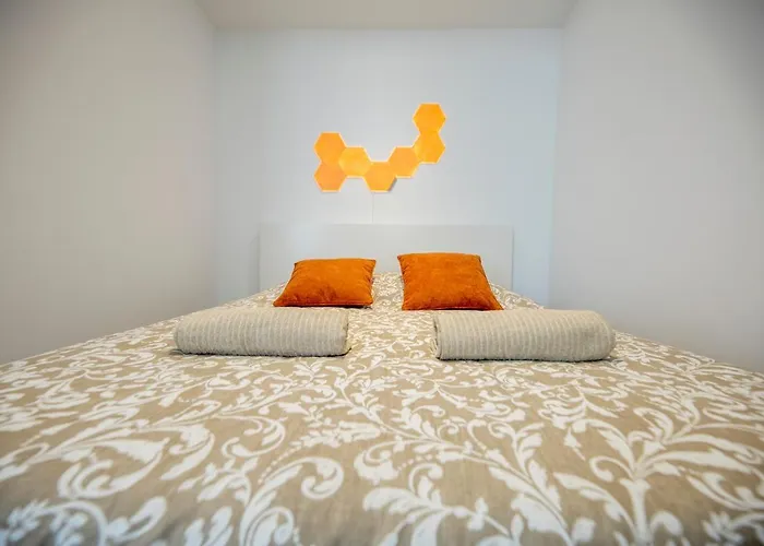 Wonderhost, Quartier Du Chateau, Superbe Avec Parking Aragon